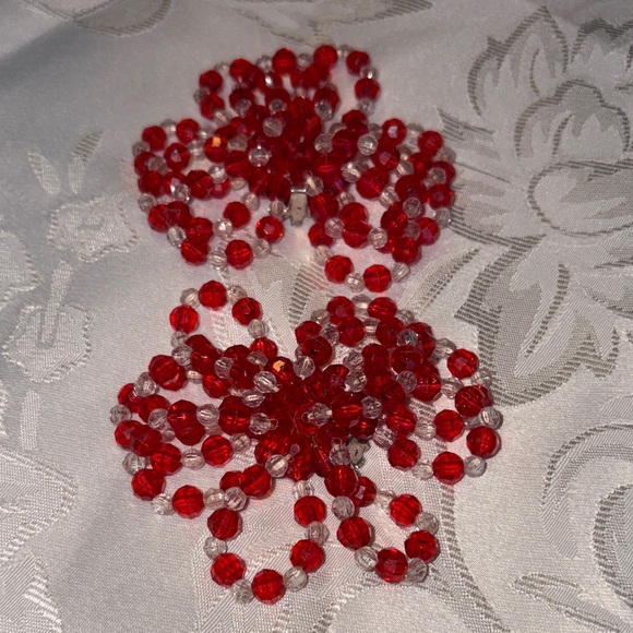 Vintage clips Jewelry - Chic Red Beaded Earrings
